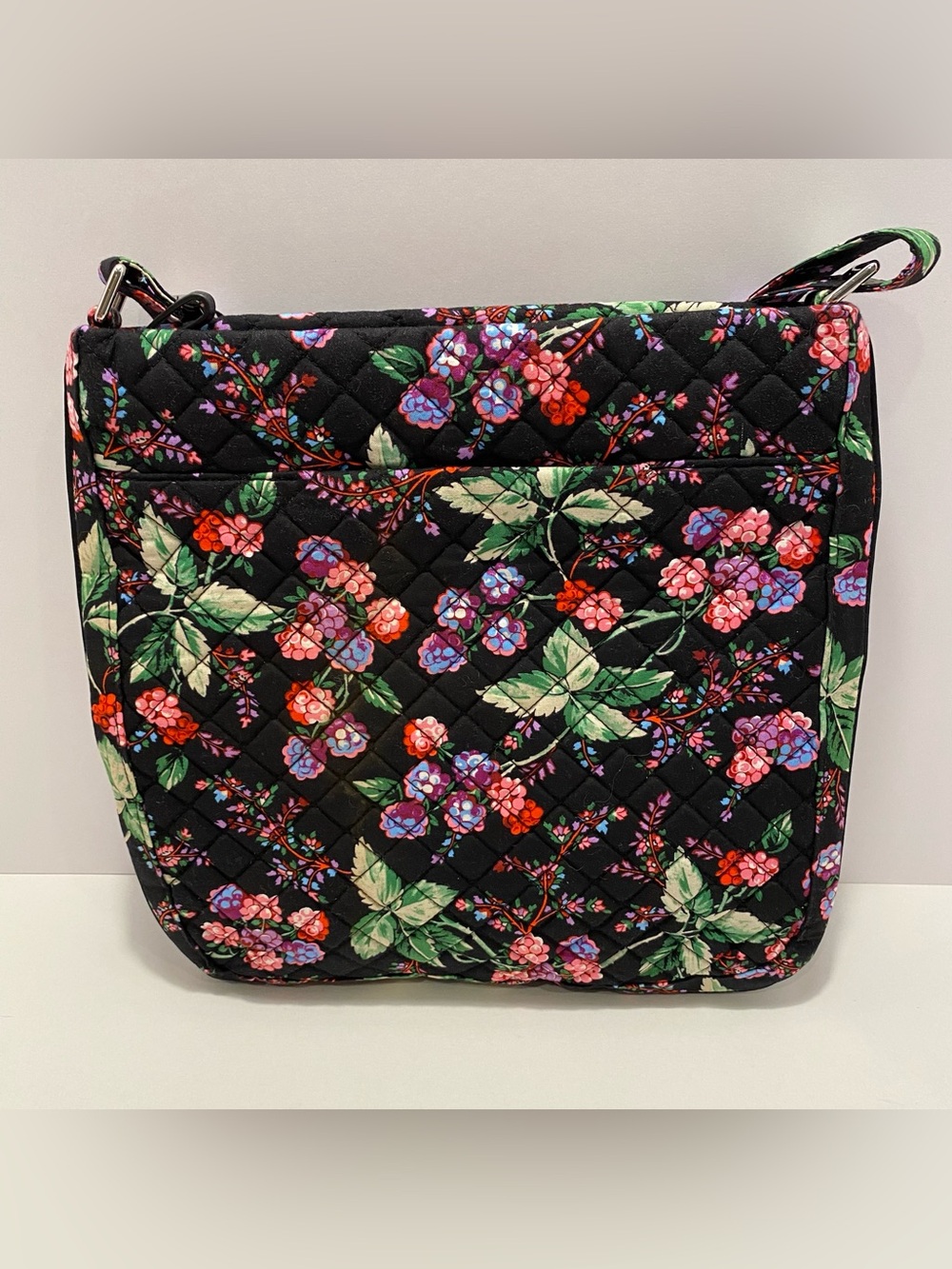 Vera Bradley Iconic Triple Zip Hipster Bag. NWT Winterberry